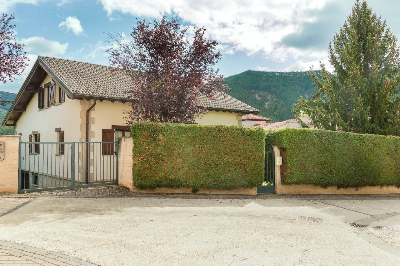 Vivienda Rural Casa Javier Lacunza Aoiz Kültér fotó